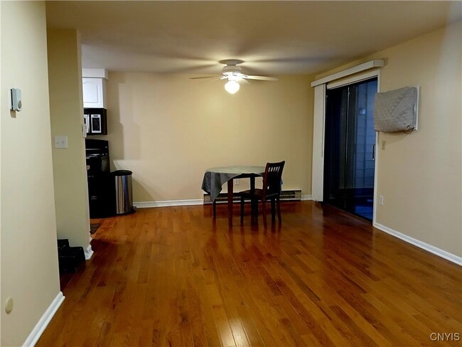 Building Photo - 494 Idlewood Blvd