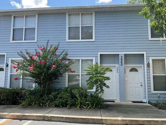 Foto del edificio - 3960 SW 20th Ave
