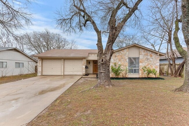 Building Photo - 1511 Sagebrush Dr