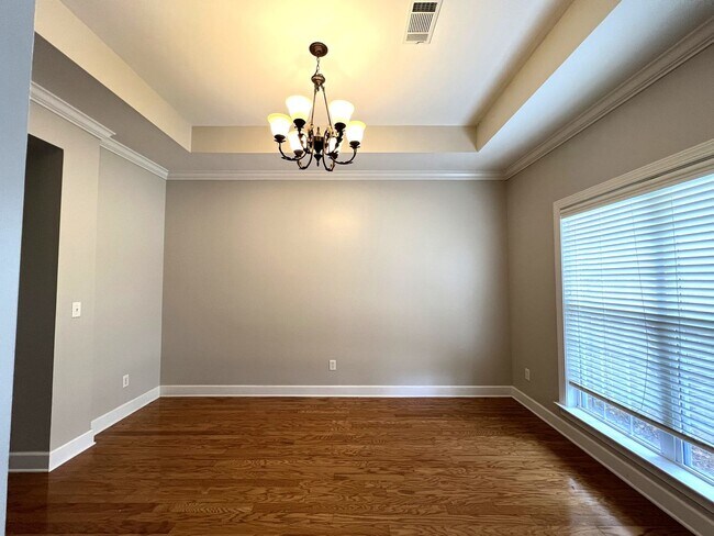 Building Photo - Home for Rent in Deer Creek!