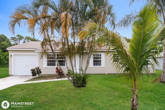 Primary Photo - 1341 SE Belcrest St, Port St Lucie, FL 34952