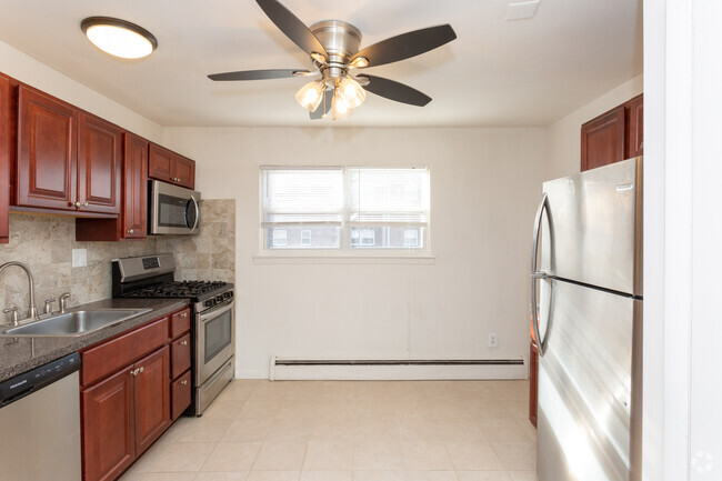 Kitchen - Gables Apartments