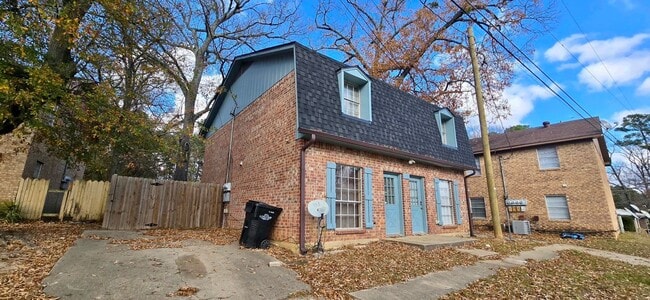 Foto del edificio - Tammy Lynn Dr Duplex