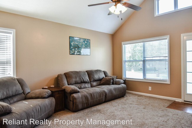 Building Photo - 3 br, 2 bath House - 606 Ashley Oaks Drive