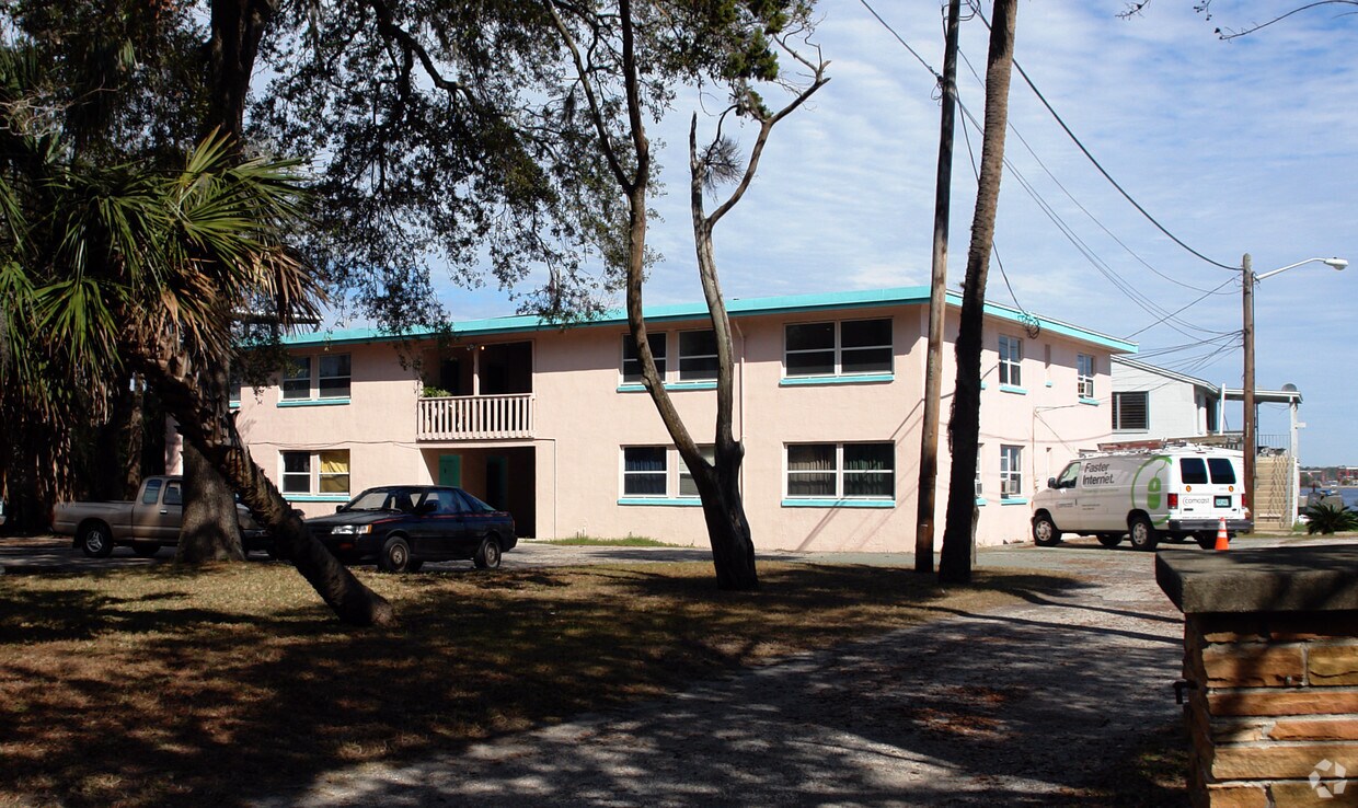 Building Photo - 103 Trout River Dr