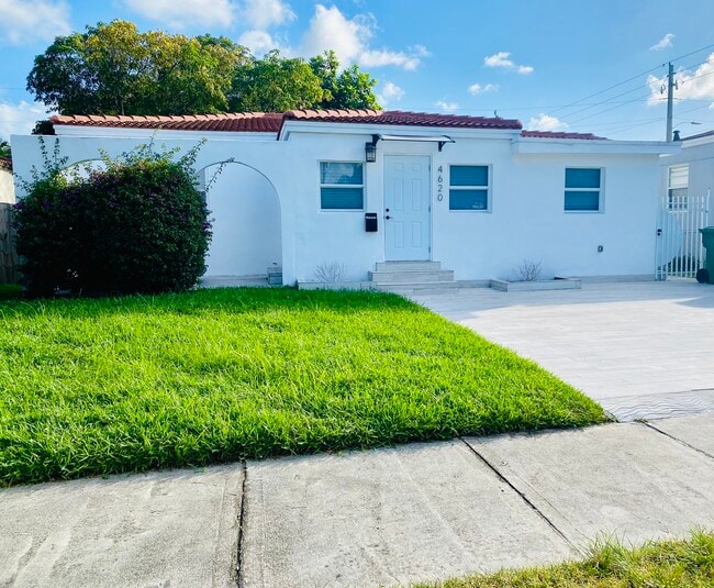 Foto del edificio - 4620 SW 5th Ter