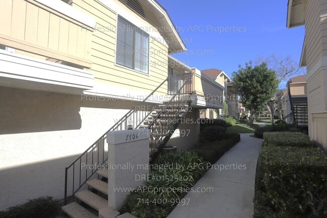 Photo - 7704 Elmdale Way House