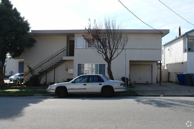 Foto del edificio - 515 Cypress Ave