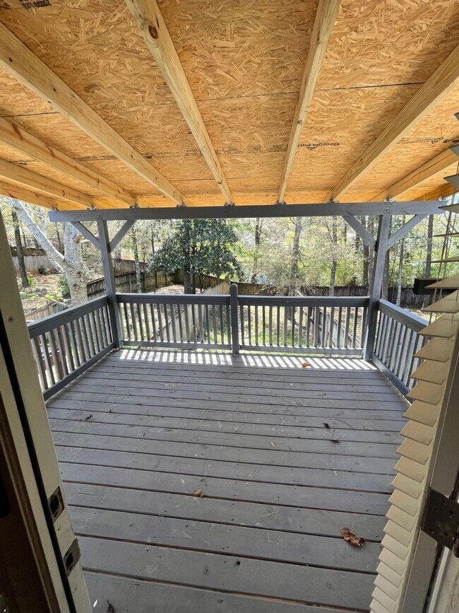 Foto del edificio - 404 Sandy Oak Dr