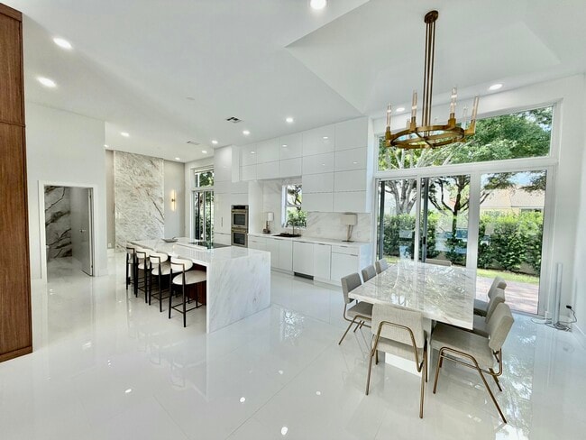 Foto del edificio - 17311 Bermuda Village Dr