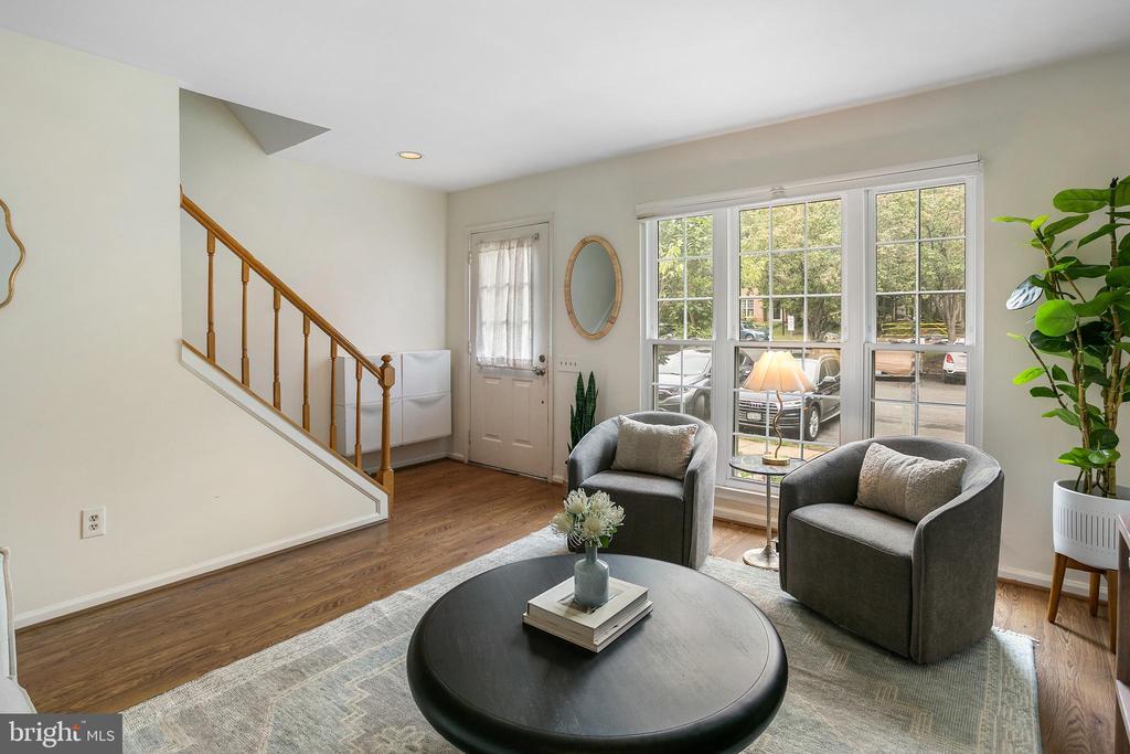 Foto principal - 6542 Cypress Point Rd