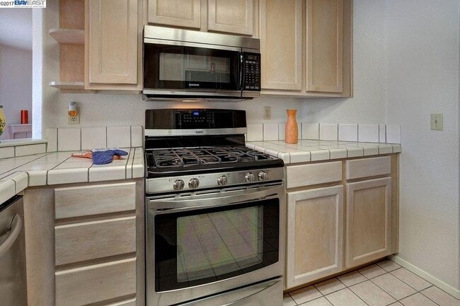 Building Photo - 21239 Gary Dr