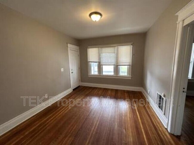 Foto del edificio - 94 Scrantom St