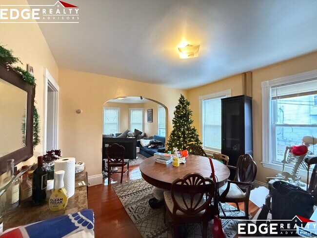 Foto del edificio - 223 Parsons St