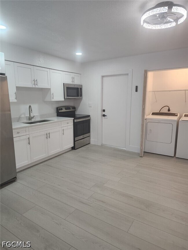 Building Photo - 5508-5514-5514 Eighth Ave