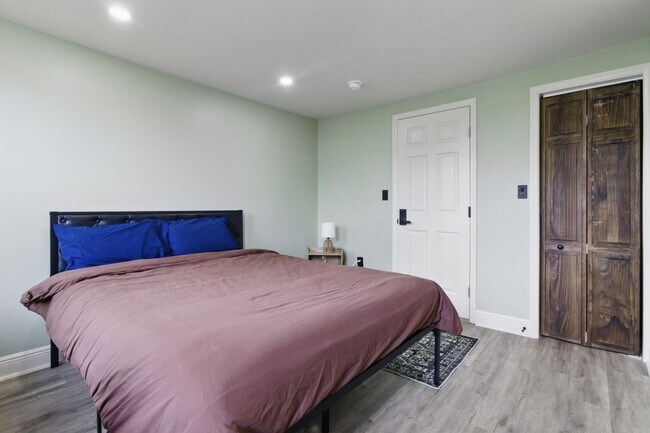 Foto del edificio - 1232 W Lombard St
