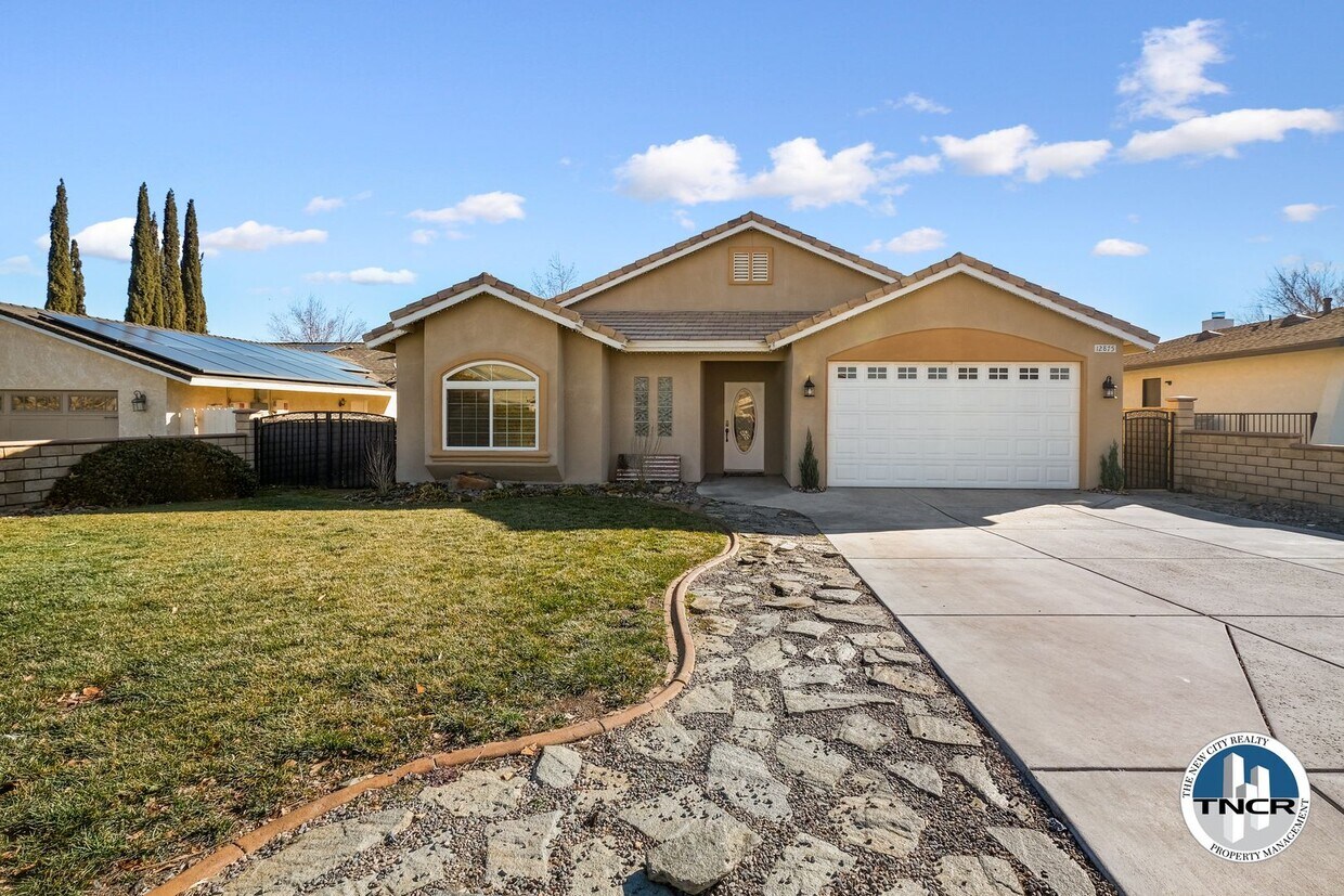 12875 Candlewick Ln, Victorville, CA 92395 House Rental in