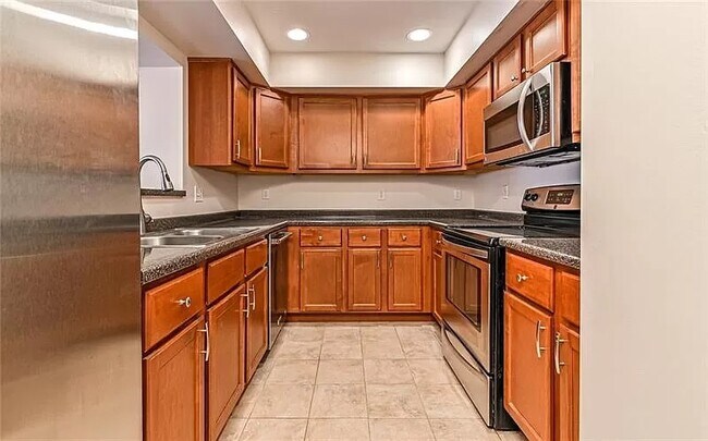 Building Photo - 142 Aberdeen Ct