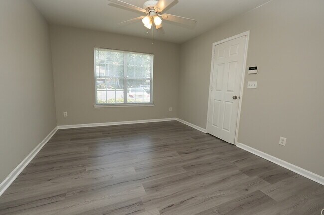 Building Photo - 12601 Tucker Crossing Ln