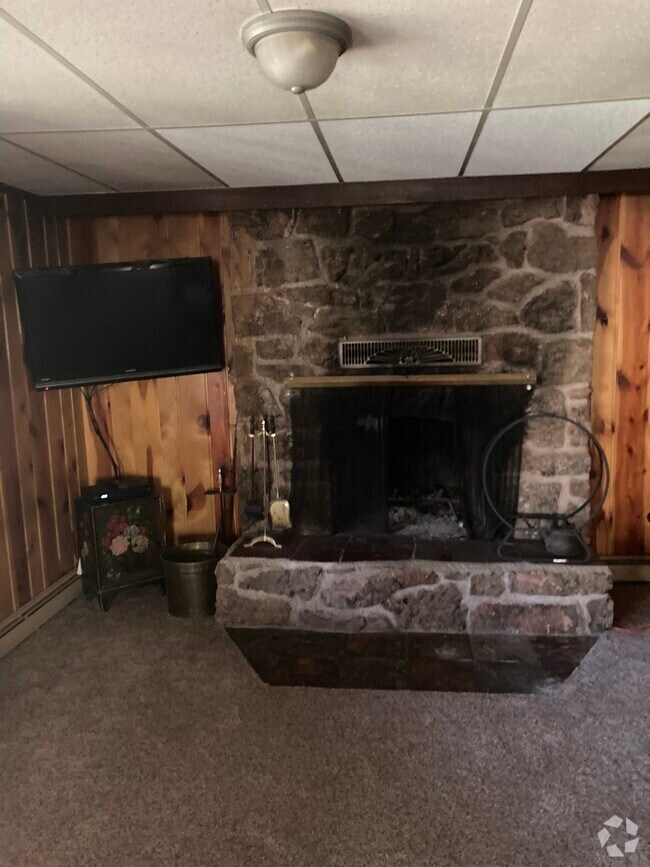 Ute Pass Summer Homes Apartments for Rent with Parking Cascade, CO