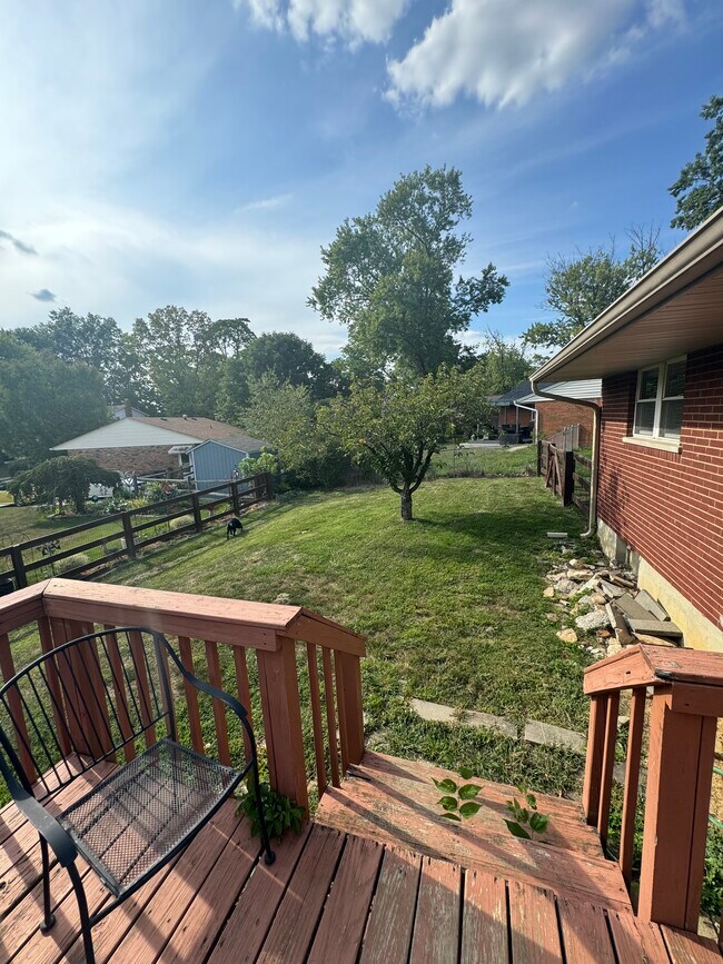 Building Photo - 10687 Bridlepath Ln
