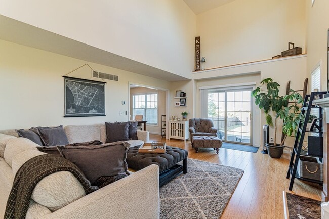 Building Photo - SAVOY 4 bedroom townhome Avail. August 2024!