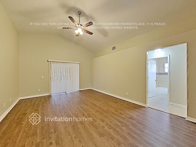 Foto del edificio - 11323 Jim Ct