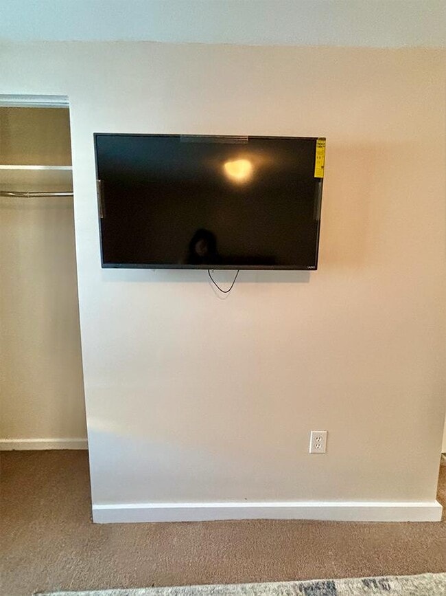 Foto del edificio - 815 N Caroline St