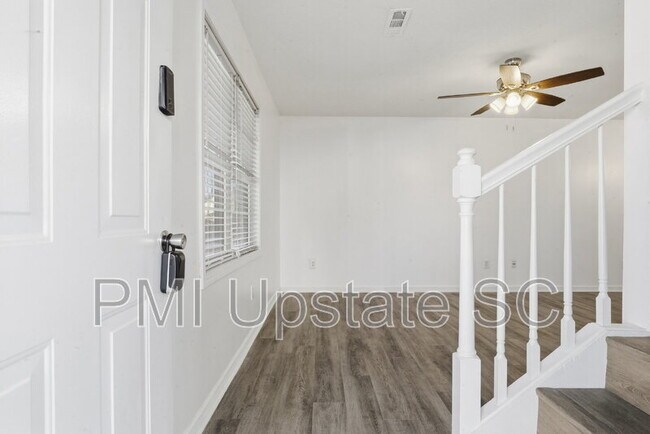 Foto del edificio - 110 Cypress Run