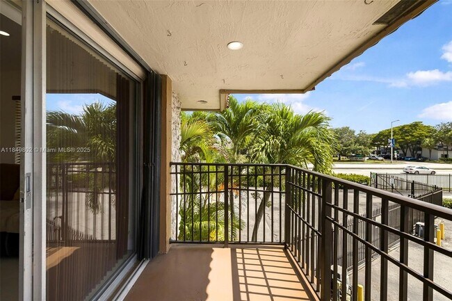 Foto del edificio - 10401 SW 108th Ave