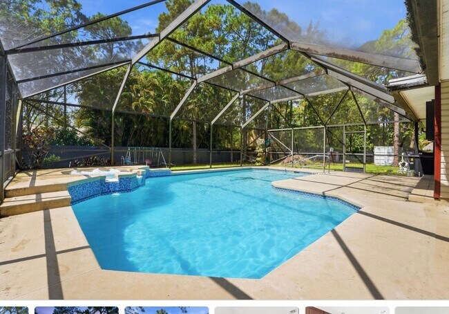 Foto del edificio - 12356 61st Ln N
