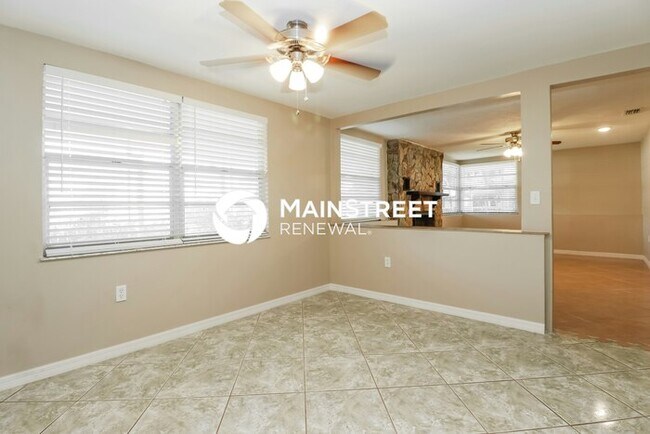 Building Photo - 3 Bedroom Pet-Friendly Home in Holiday, FL...