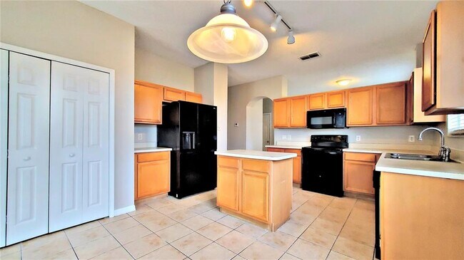 Building Photo - 3204 Eagle Creek Ln