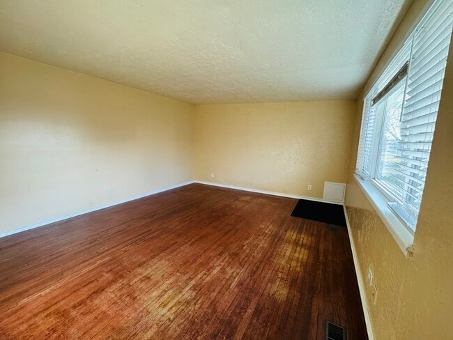 Foto del edificio - 5756 S 2700 W