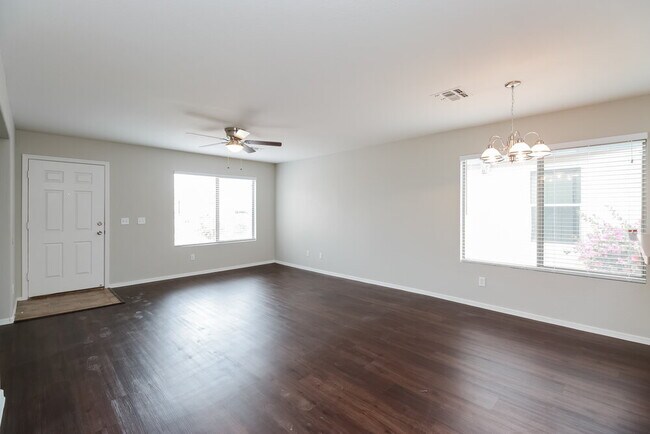 Building Photo - 15843 W Woodlands Ave