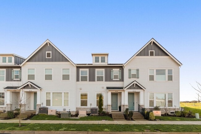Modern 3 Bedroom, 2.5 Bathroom Townhome in South Cooper Mountain - Modern 3 Bedroom, 2.5 Bathroom Townhome in South Cooper Mountain