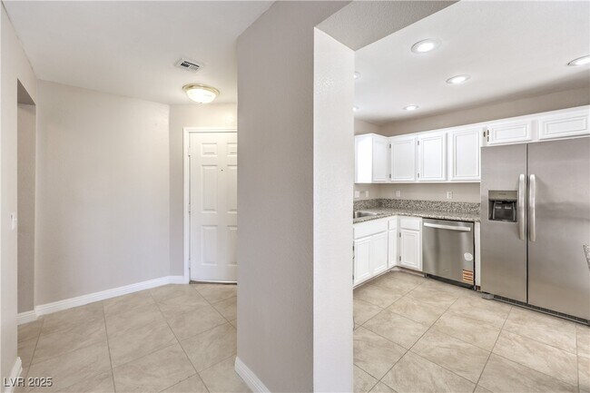 Foto del edificio - 1453 Rothwell Ct