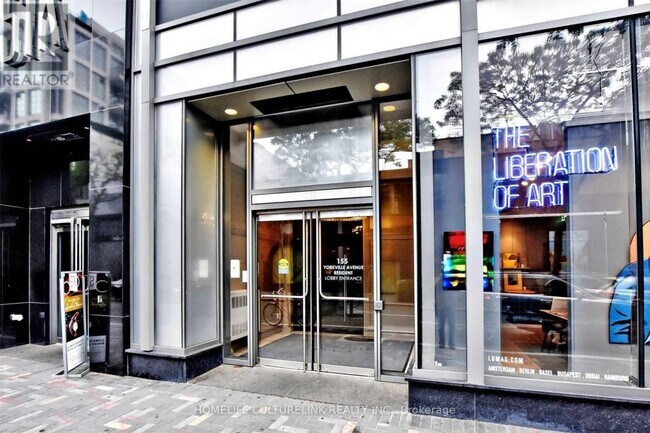 Photo du bâtiment - 155 Yorkville Ave