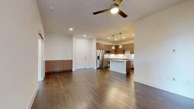 Interior Photo - Griffis Oak Lawn