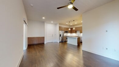 Interior Photo - Griffis Oak Lawn