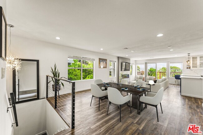 Foto del edificio - 11621 Sunshine Terrace
