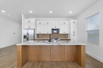 Building Photo - 510 Rd 5844