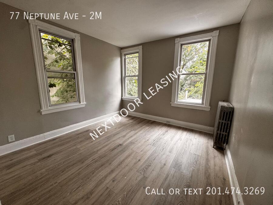 Foto del edificio - 77 Neptune Ave