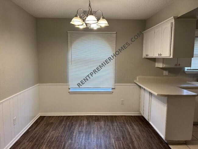 Foto del edificio - 913 Glenmanor Dr. Midwest City, OK 73110