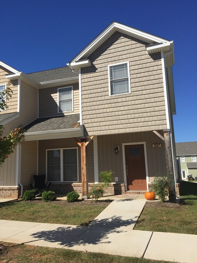 Photo - 207 Portico St Townhome