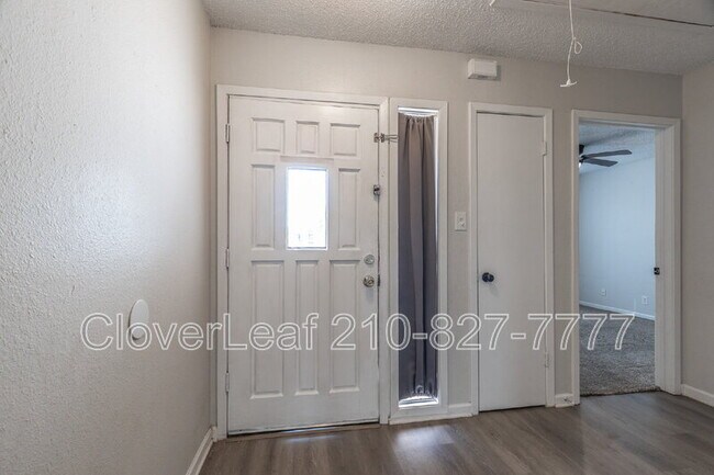 Foto del edificio - 535 E Ashley Rd