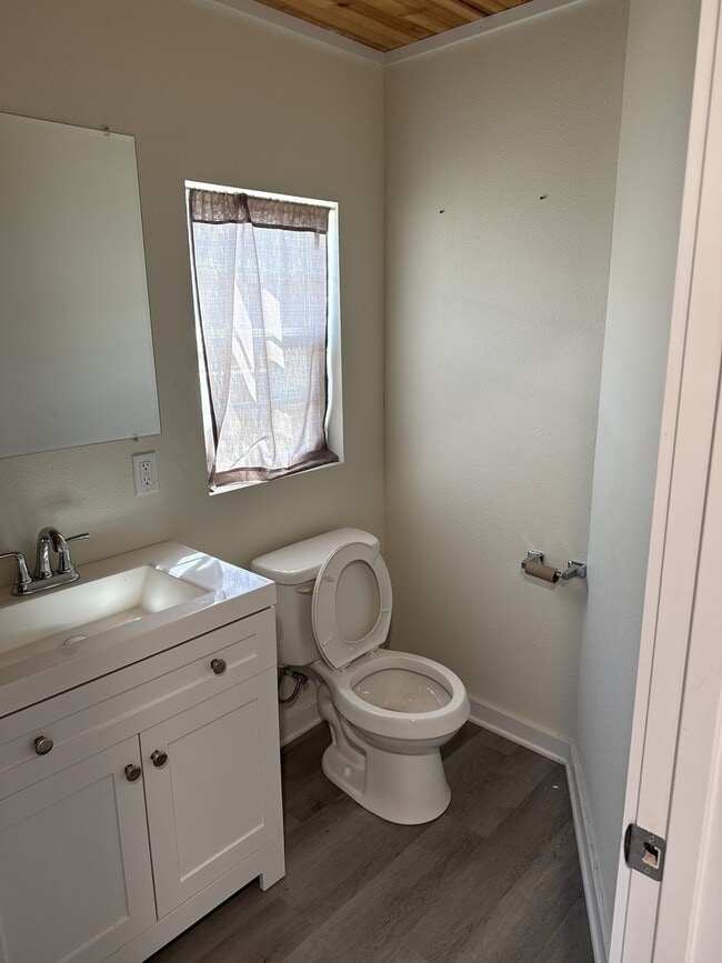 Building Photo - 289 private Rd