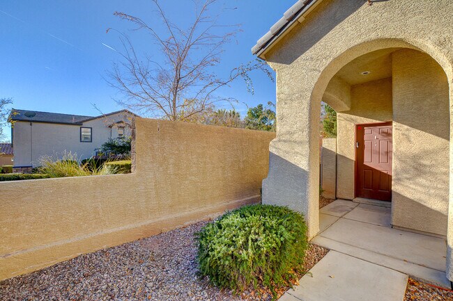 Building Photo - Two Story w/ 4 Bed and 2.5 Baths in Summer...