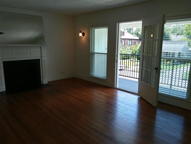 Building Photo - 2312 Watts St