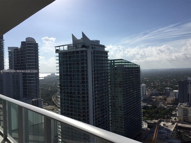 Foto del edificio - 1010 Brickell Ave